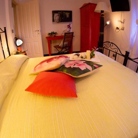 Rooms And Breakfast Da Carla Sestri Levante Exterior photo