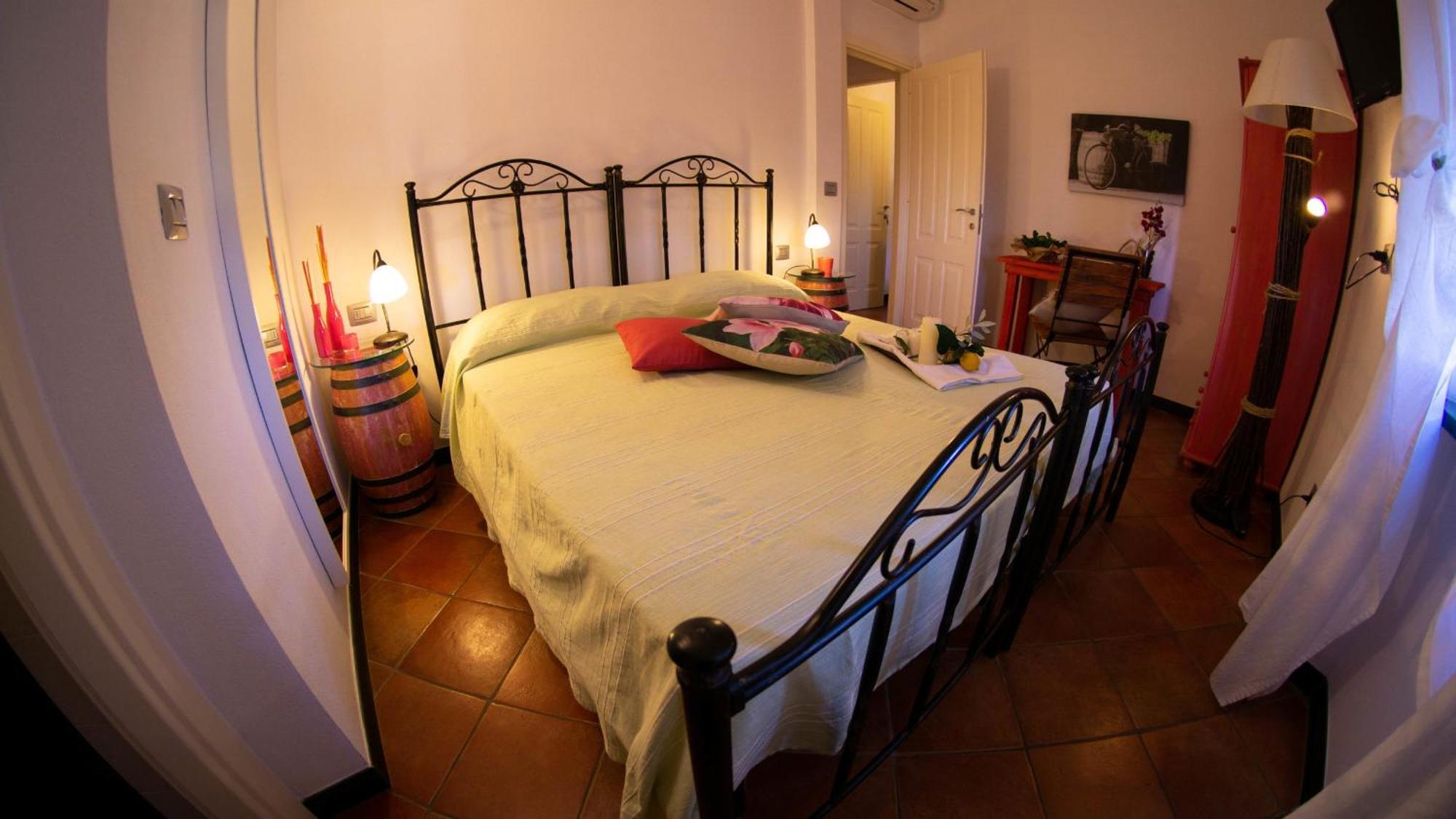 Rooms And Breakfast Da Carla Sestri Levante Exterior photo